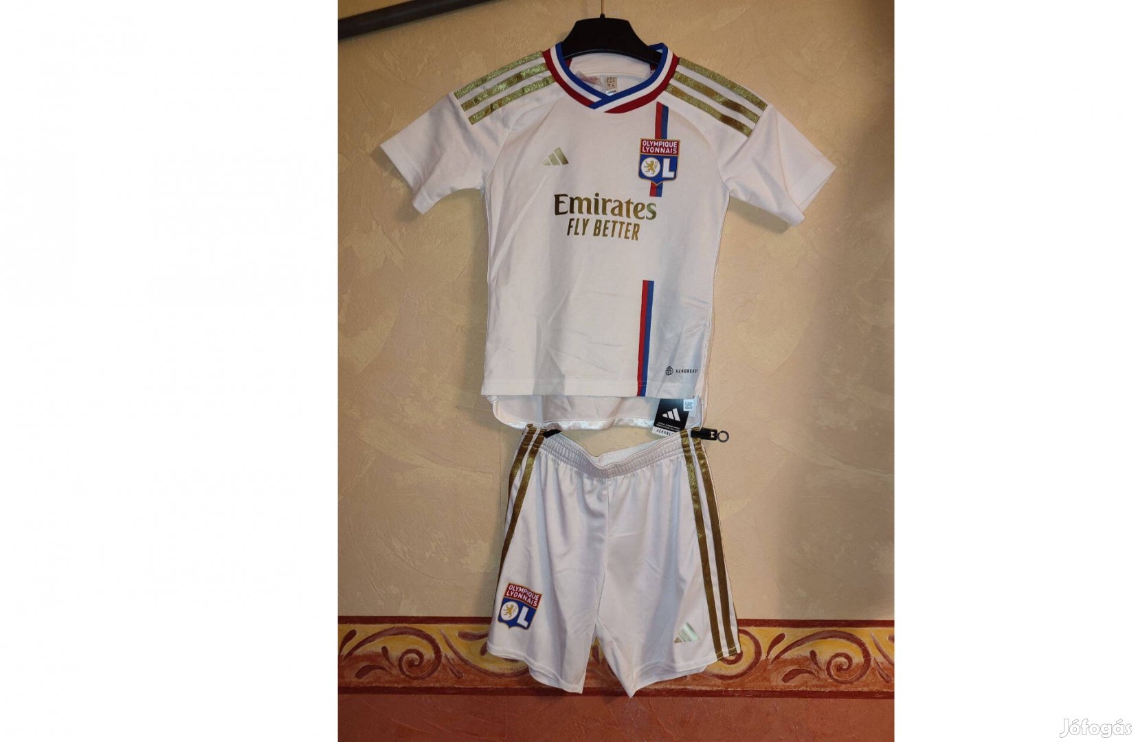 Olympique Lyon eredeti adidas fehér gyerek mez szett 116