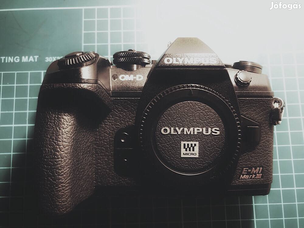 Olympus E-M1 Mark III + 1 új objektív