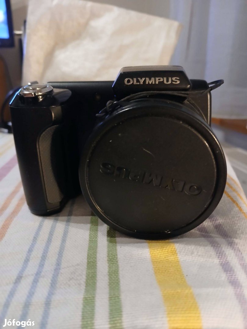 Olympus SP-610 UZ 14 megapixel kompakt fényképezőgép