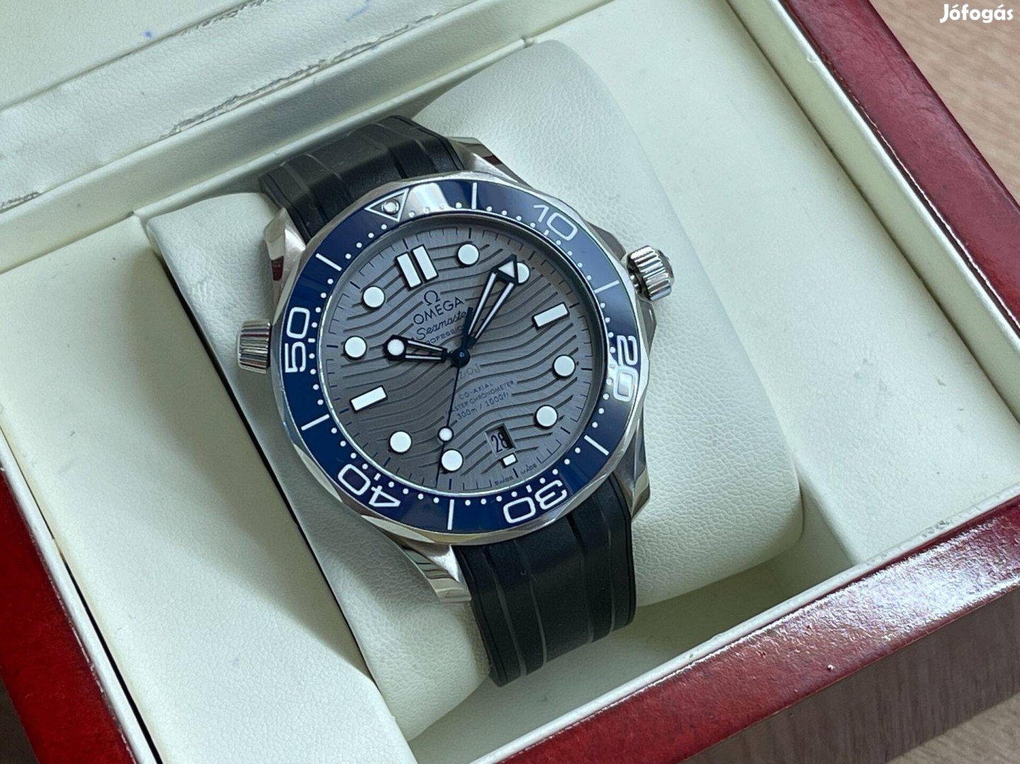 Omega Seamaster Diver 300M Master Chronometer ezüst 42 Lgsw