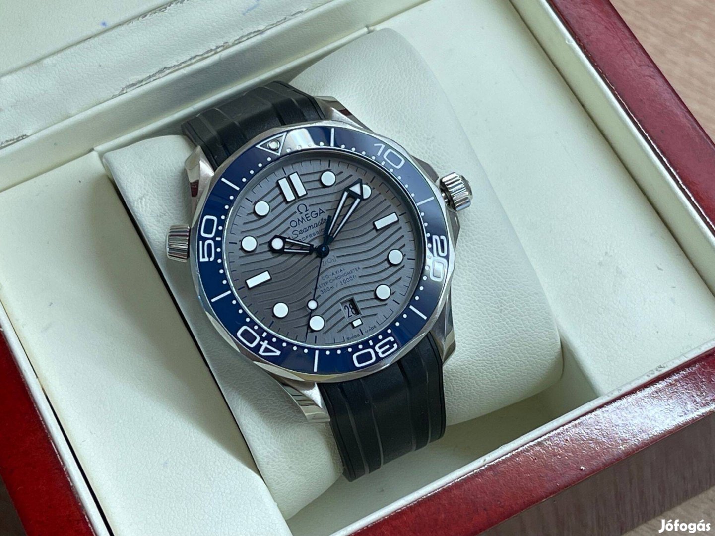 Omega Seamaster Diver 300M Master Chronometer ezüst 42 Lgsw