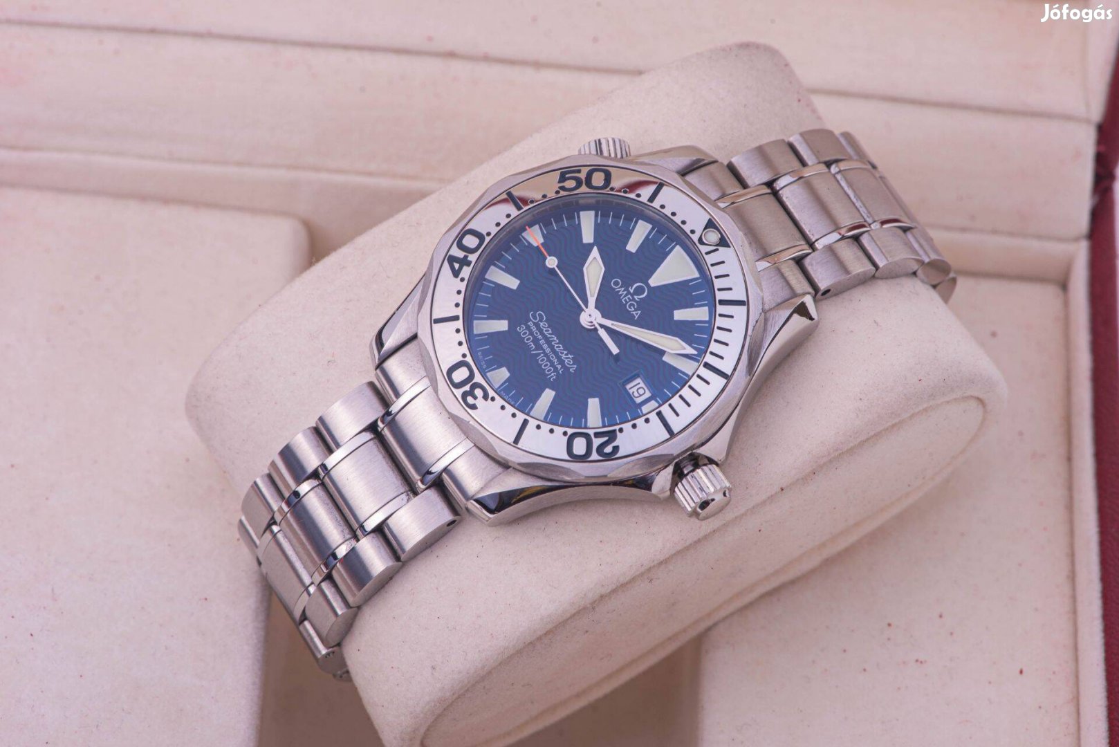 Omega Seamaster Electric Blue Mid-Size