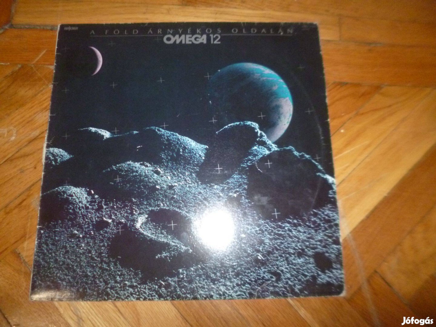 Omega bakelit hanglemez a föld árnyékos oldalán 1986