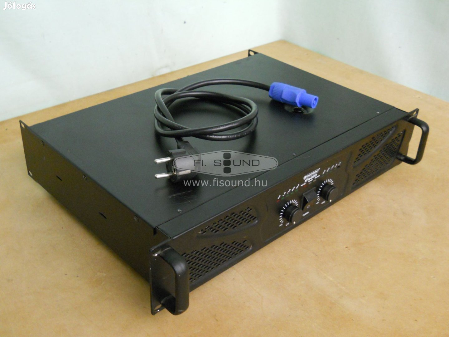 Omnitronic XPA-1800 ,1x900W,4-16ohm,végfok erősítő