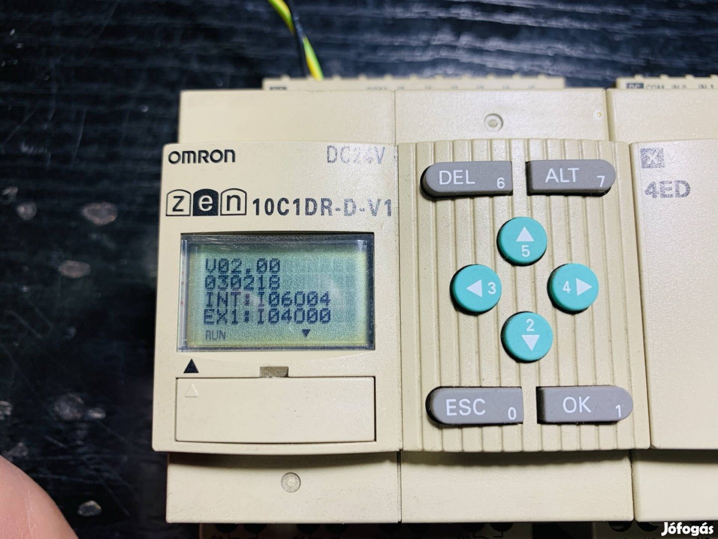 Omron Zen 10C1DR-D-V1 + Zen 4ED PLC