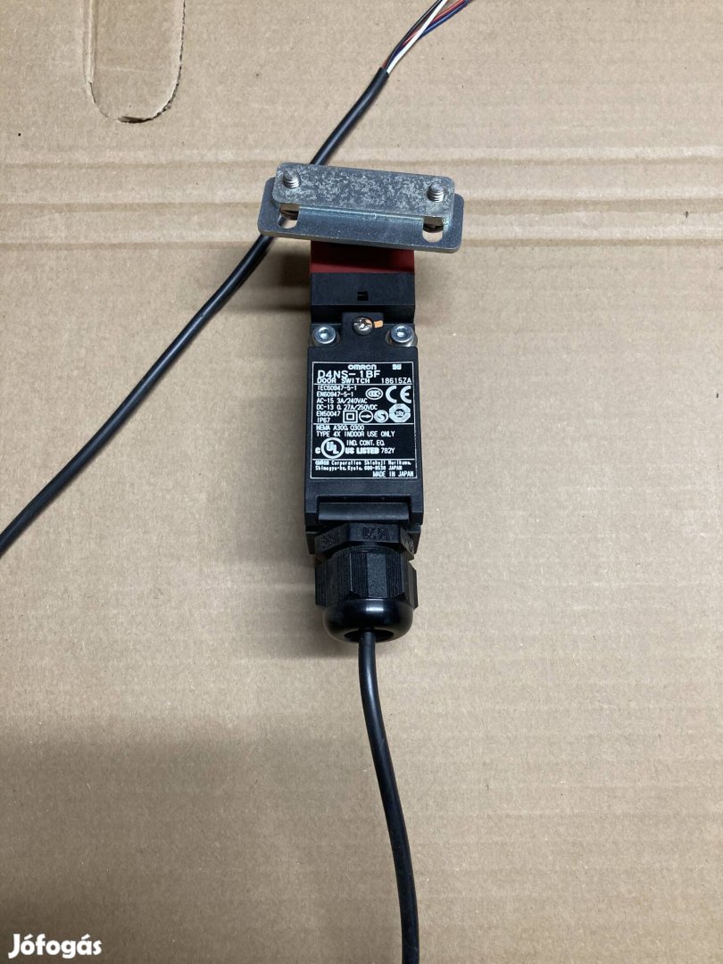 Omron ajtó biztonsági kapcsoló