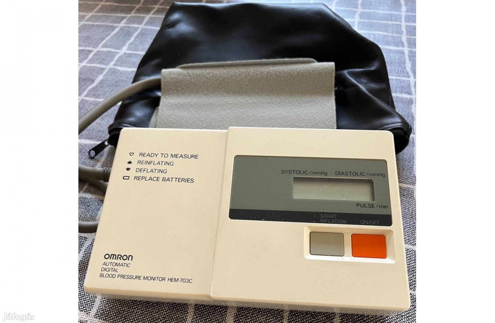 Omron felkaros, automata, digitális vérnyomásmérő