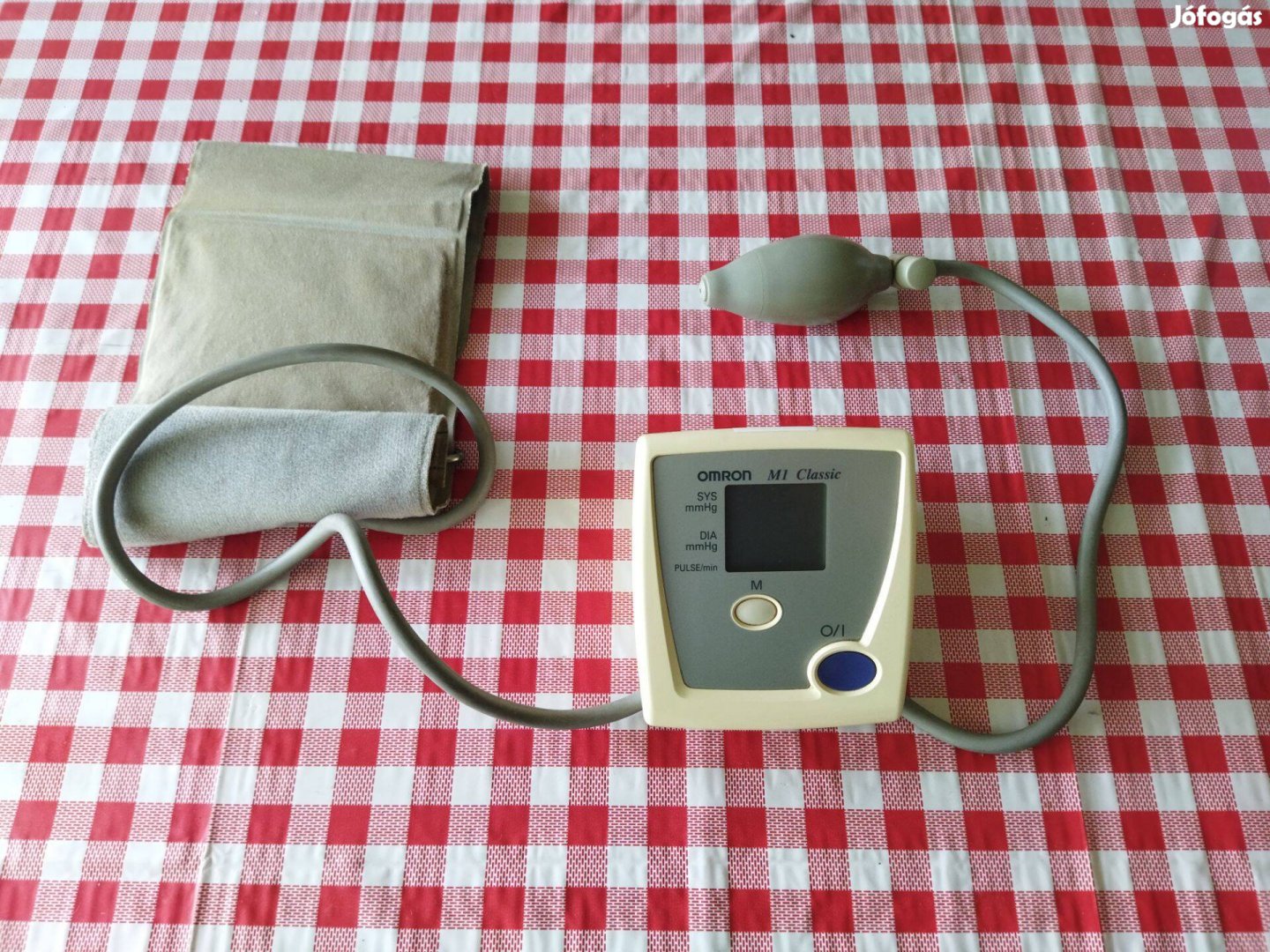 Omron vérnyomásmérő