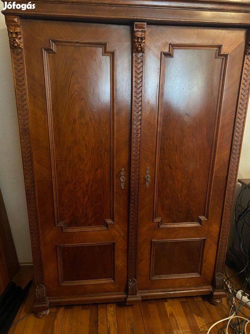 Ónémet ruhásszekrény, antik