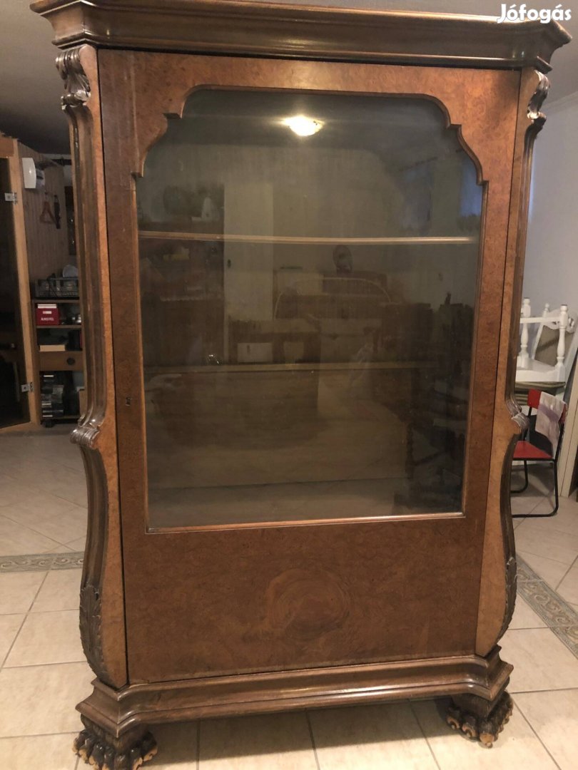 Ónémet stílusú vitrines és tálaló szekrény