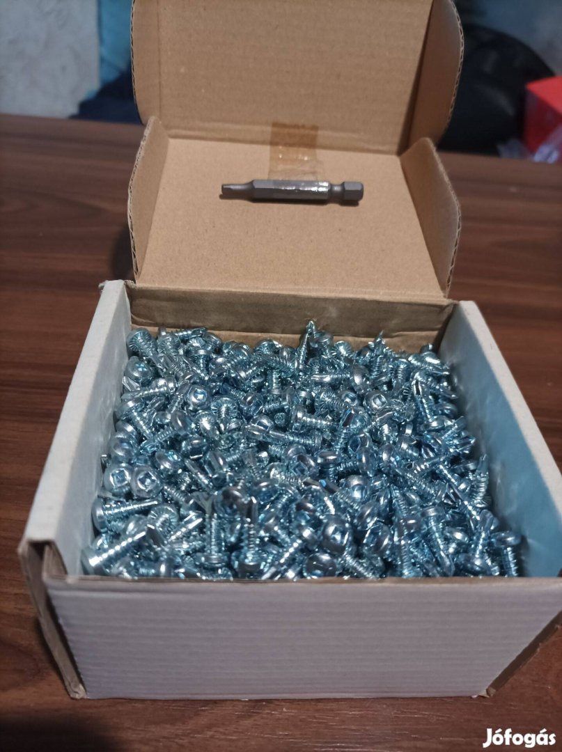 Önfúró Csavar D Fejű 4,213 1000DB