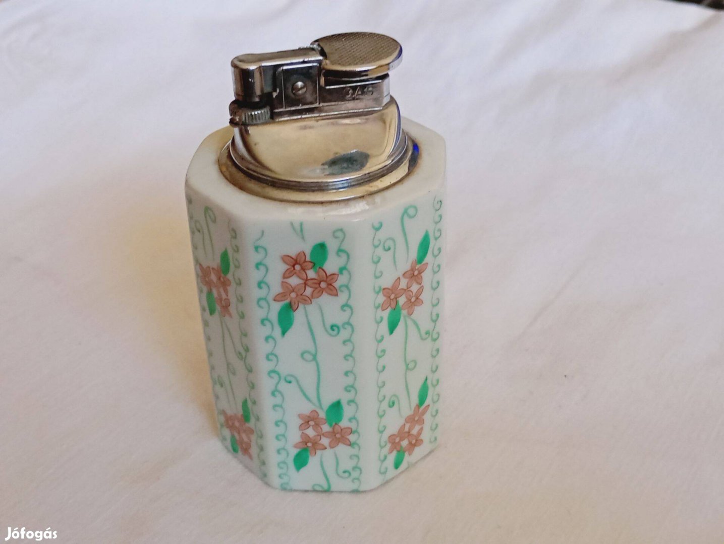 Öngyújtó 32 - asztali kölniasüveg fém porcelán gázos köves