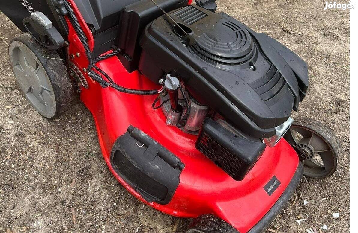 Önjárós önindítós fűnyíró 6,5 lóerős Kawasaki motorral