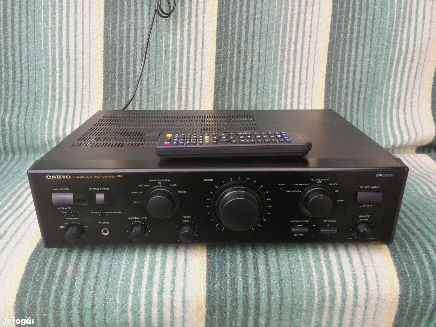 Onkyo A-8940 Nagyon szép, sztereó erősítő távirányítóval