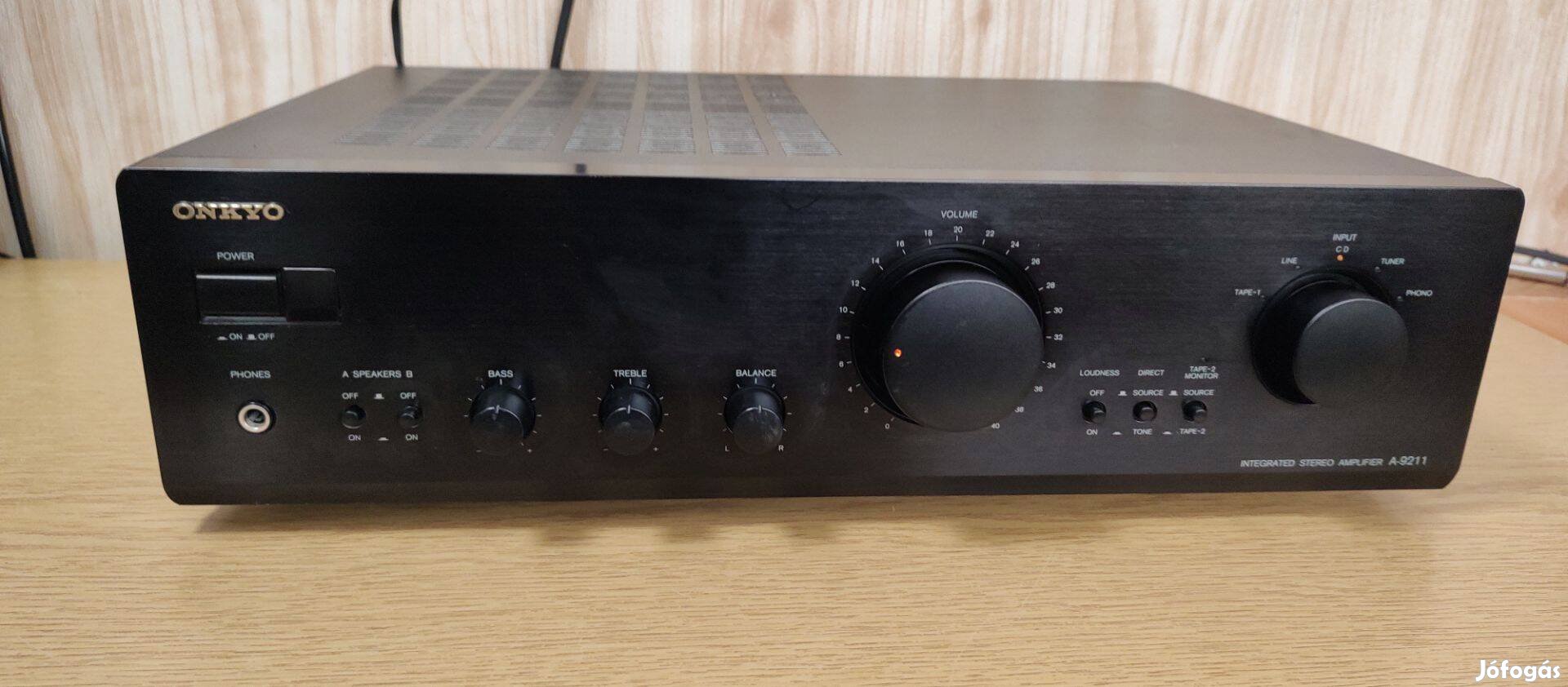 Onkyo A-9211 hangfalakhoz való erősítő hibátlanul működő állapotban