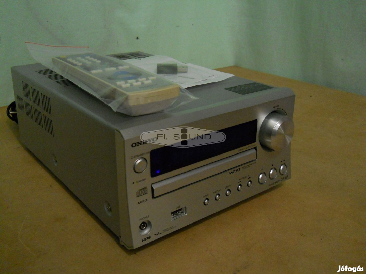 Onkyo CR-525 ,2x55W,4-16 ohm,4 hangfalas rádiós sztereo erősítő