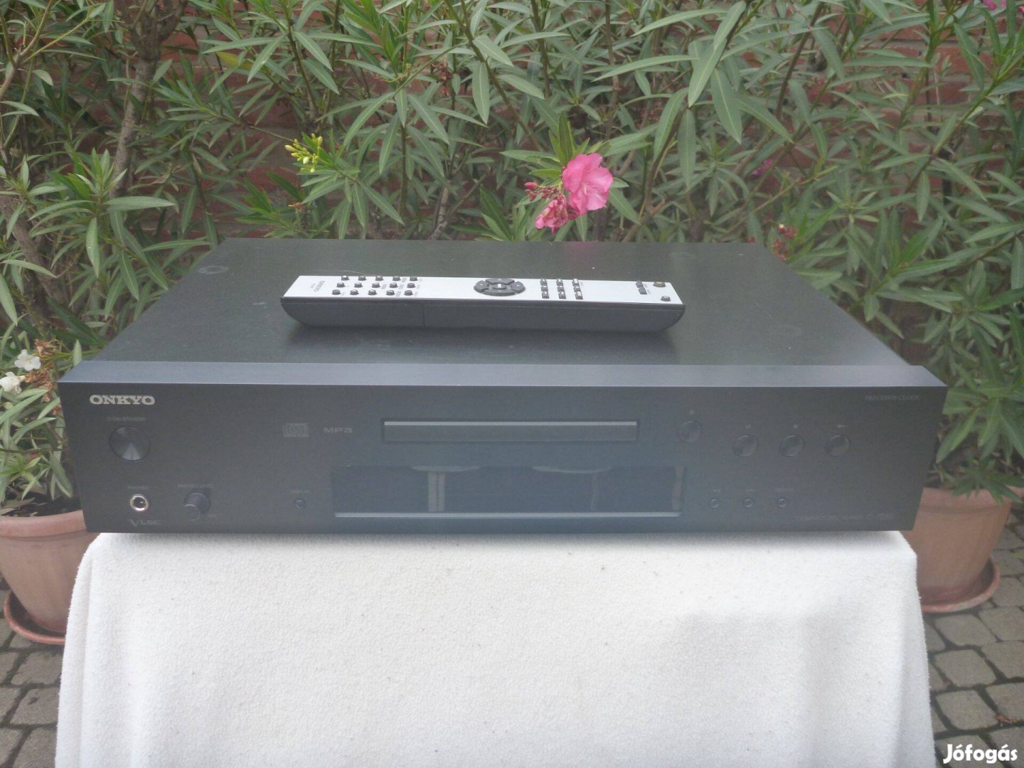 Onkyo C-7030 felsőkategóriás CD lejátszó gyári távirányítóval