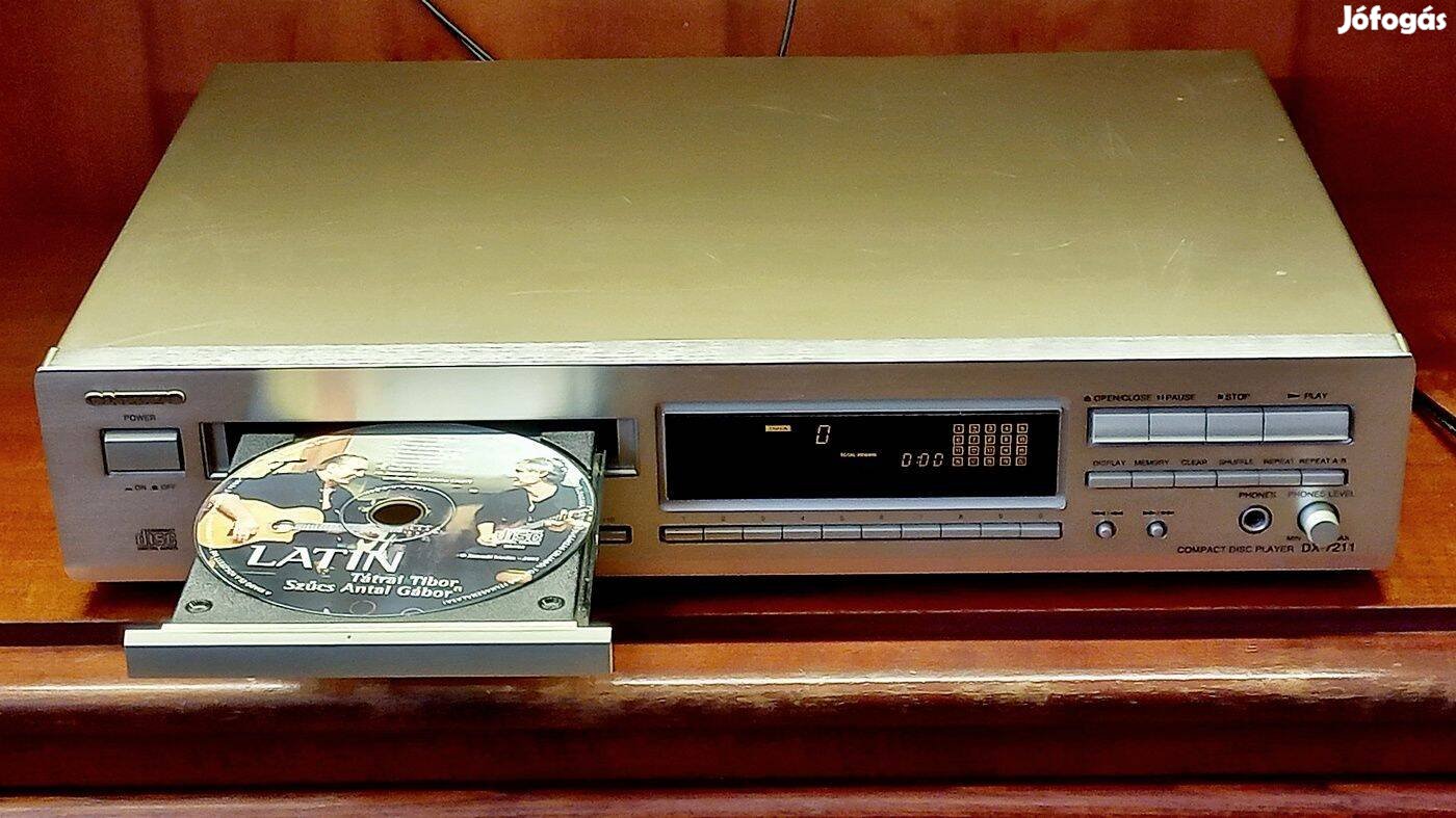 Onkyo DX-7211 típusú Silver CD játszó