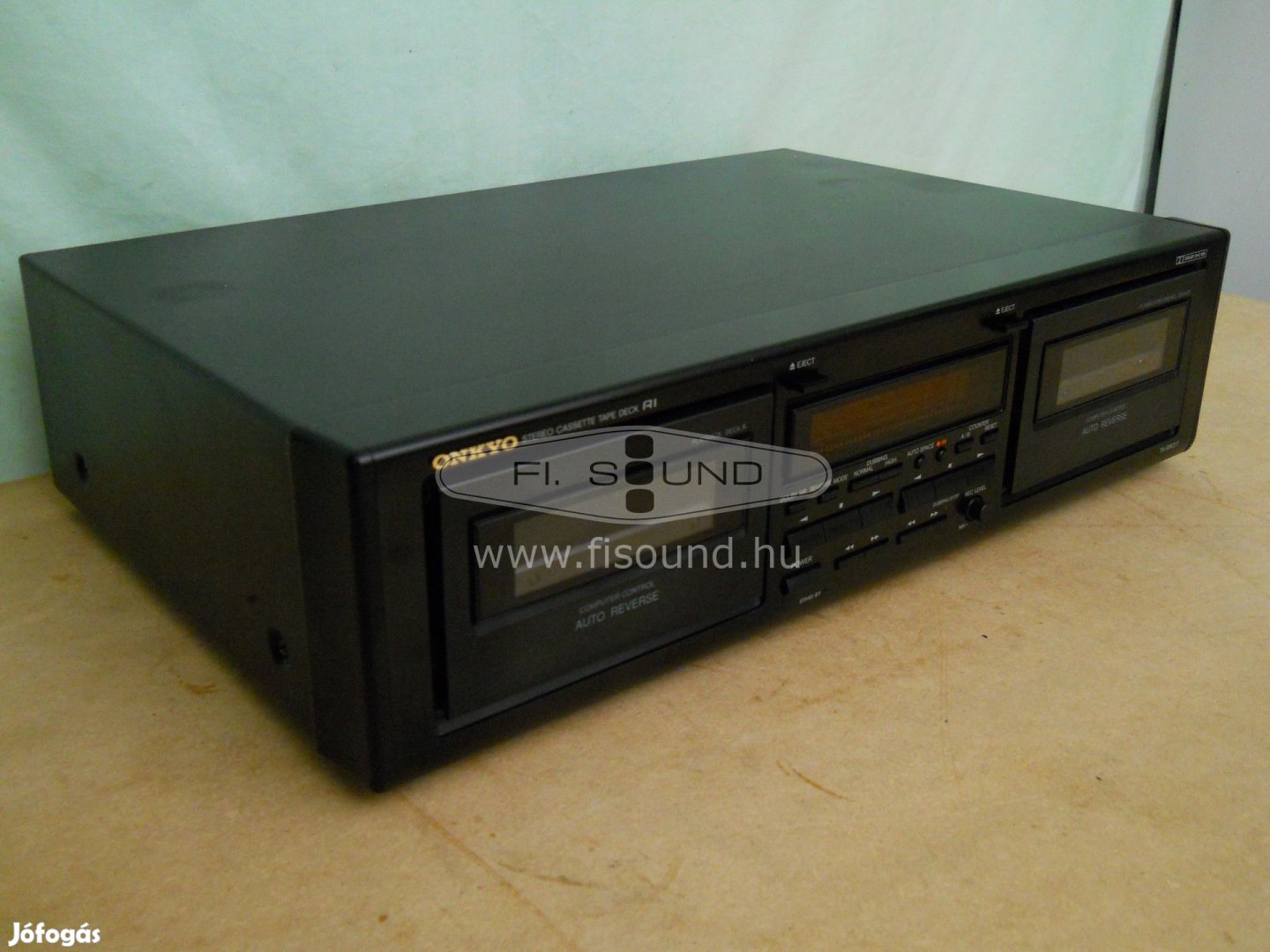 Onkyo TA-RW211 ,2 kazettás magnó deck.Oda-vissza lejátszás