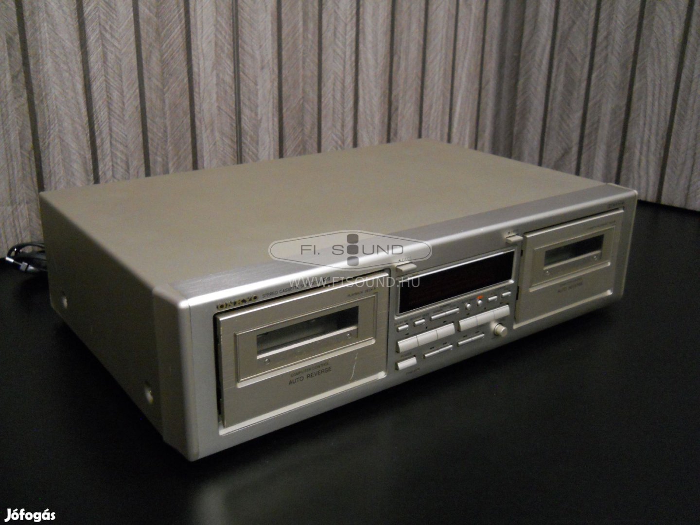 Onkyo TA-RW211 , 2 kazettás oda-vissza játszós magnó deck Frissen