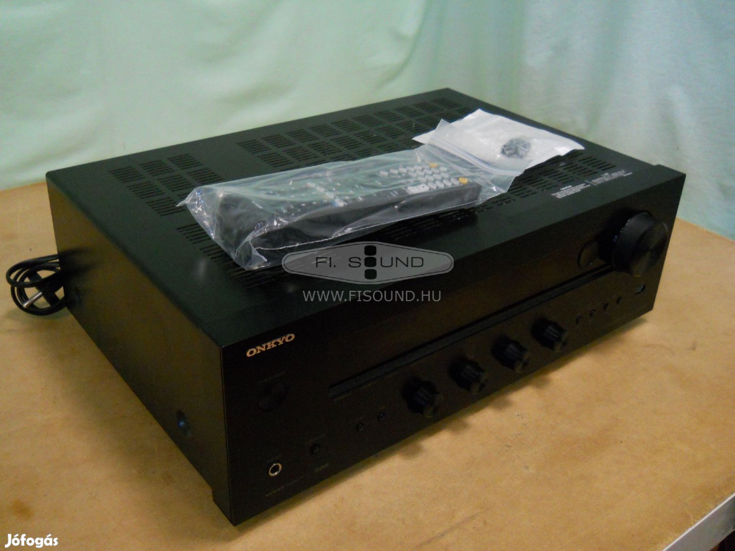 Onkyo TX-8050 , (6.) 295W, 8-16ohm, 4 hangfalas rádiós sztereo erősítő
