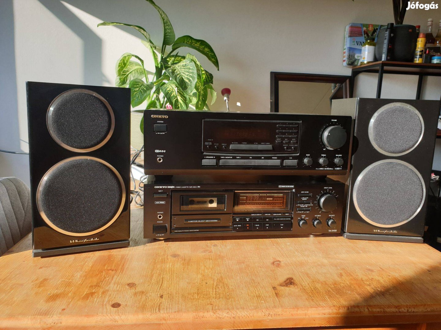 Onkyo TX-8211 sztereó erősítő