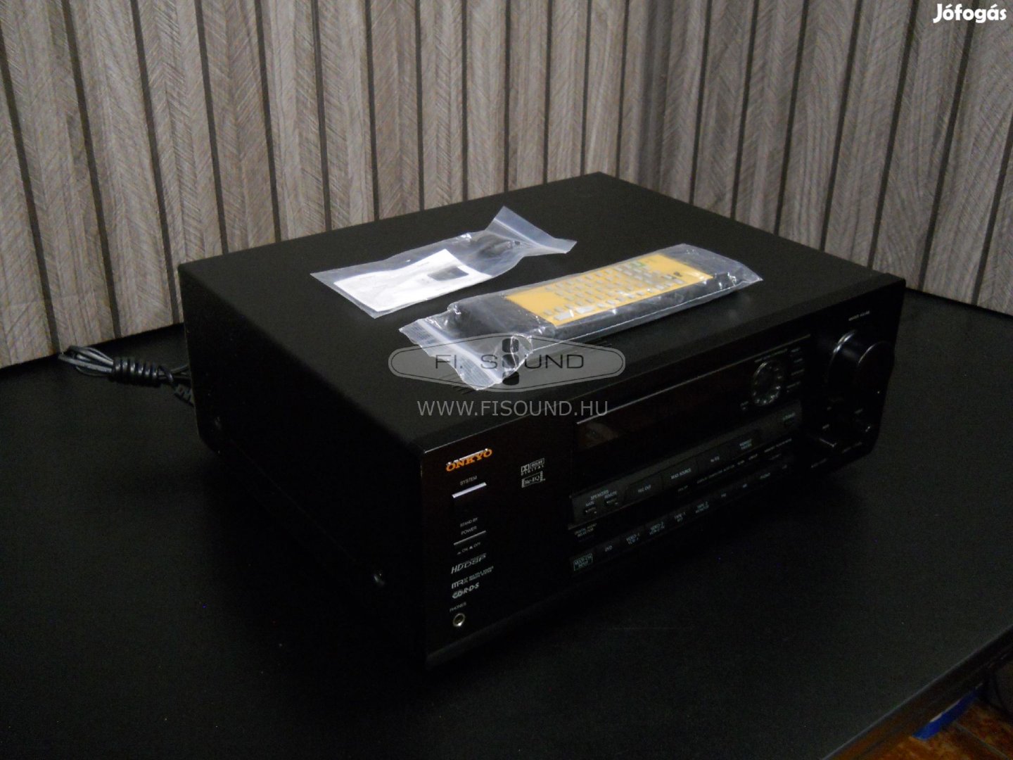 Onkyo TX-DS555 , 5x135W,6-16ohm,5.1-s rádiós házimozi erősítő