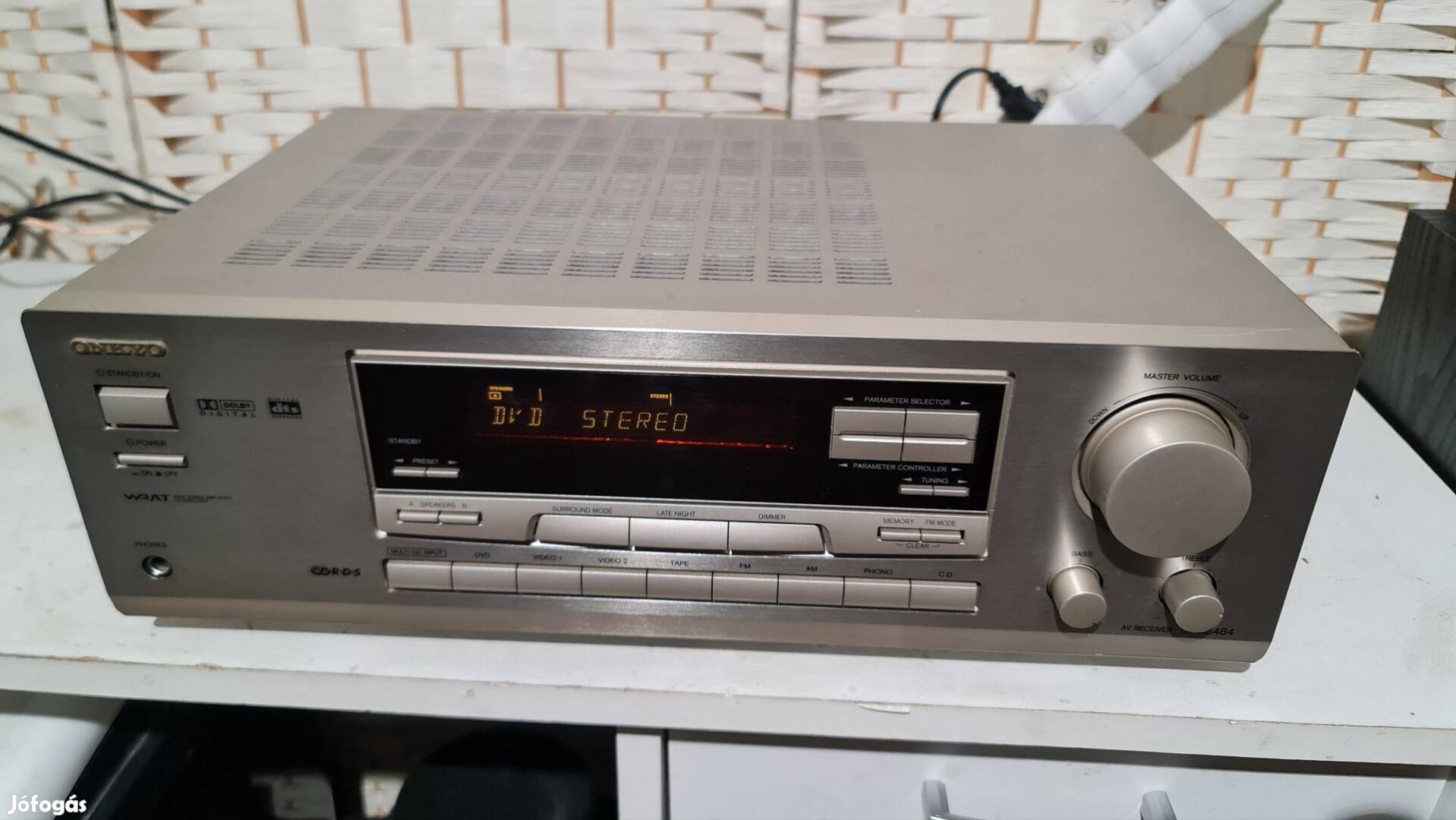 Onkyo TX-DS 484 sztereó /házimozi erősítő kiváló megkímélt állapotban!