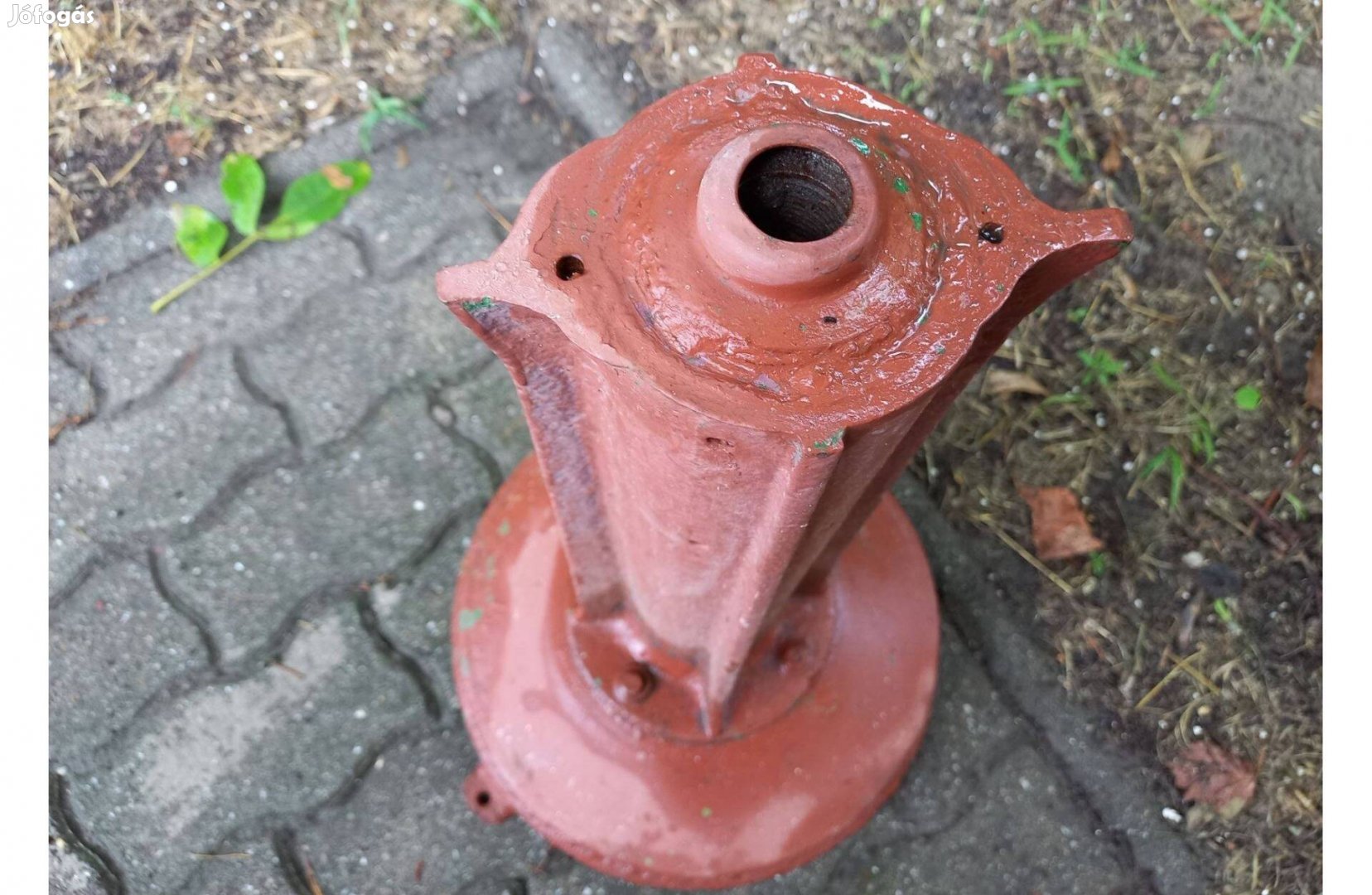 Öntöttas napernyő tartó