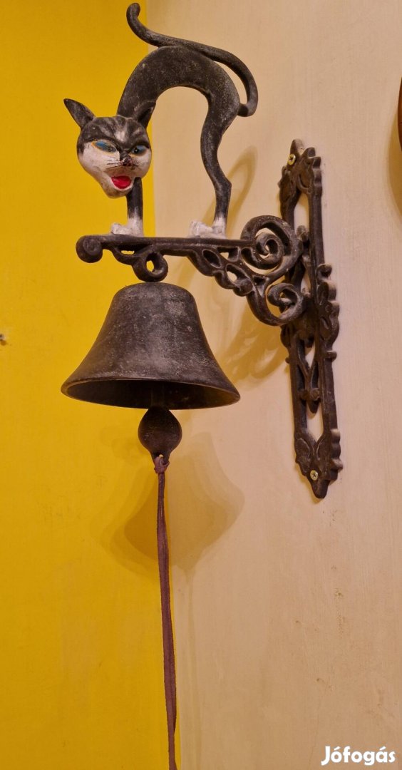 Öntöttvas ajtócsengő