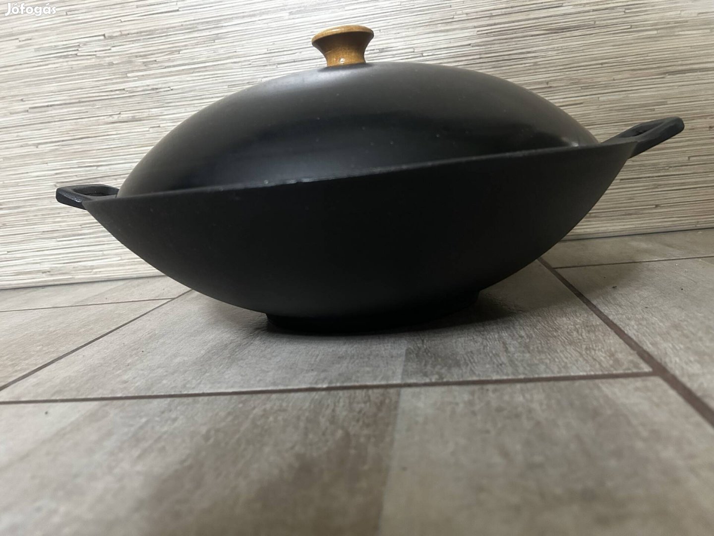 Öntöttvas indukciós wok 37 cm 8 literes