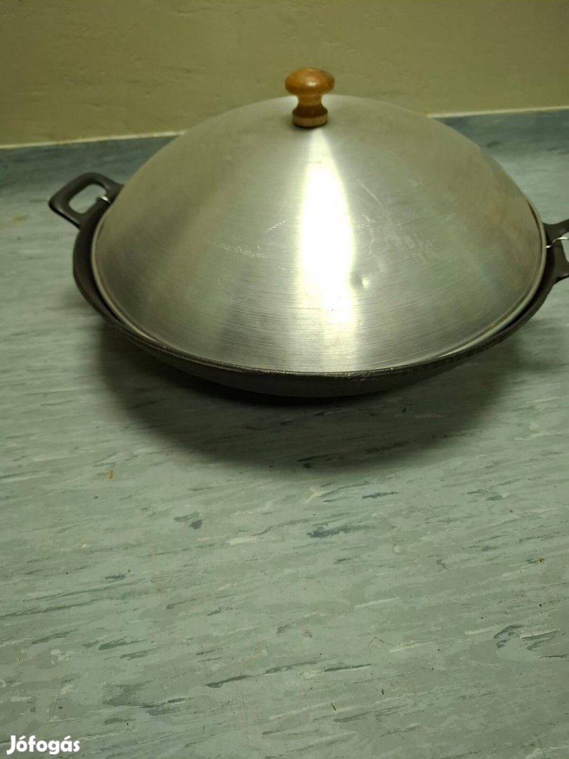 Öntöttvas wok