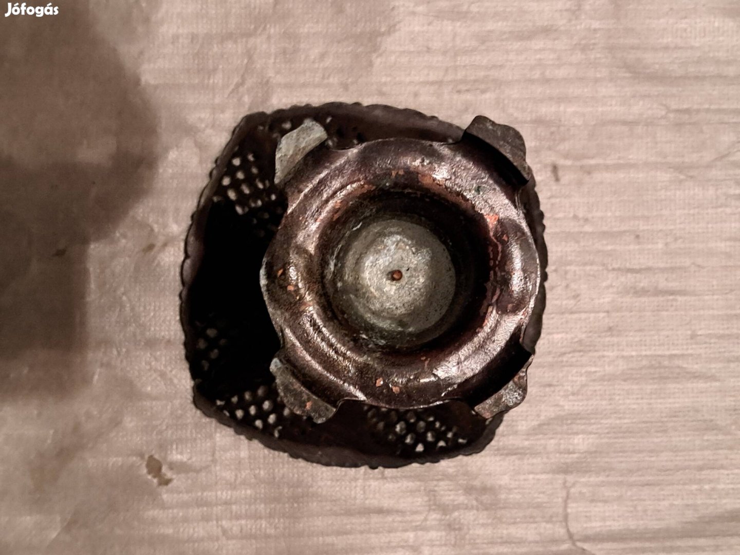 Öntötvas bombon ,gyümölcs tartó