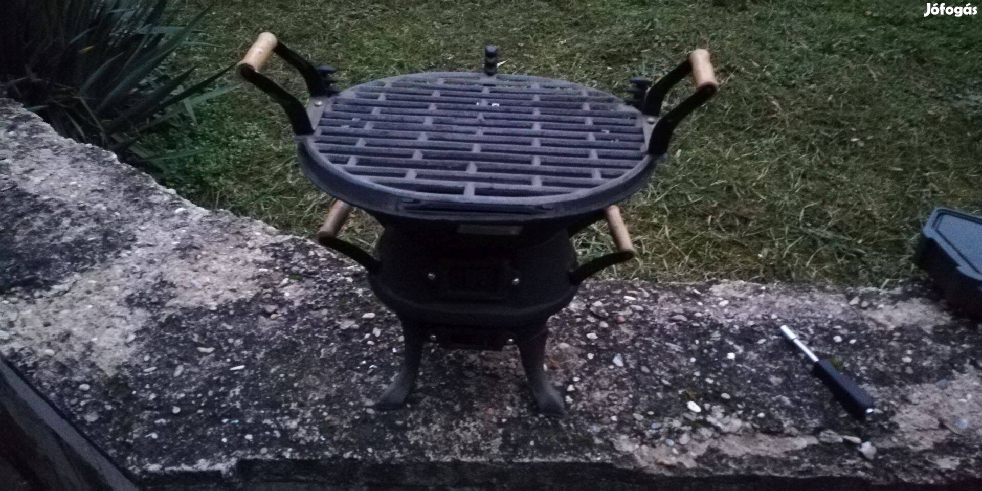 Öntvény asztali Grill