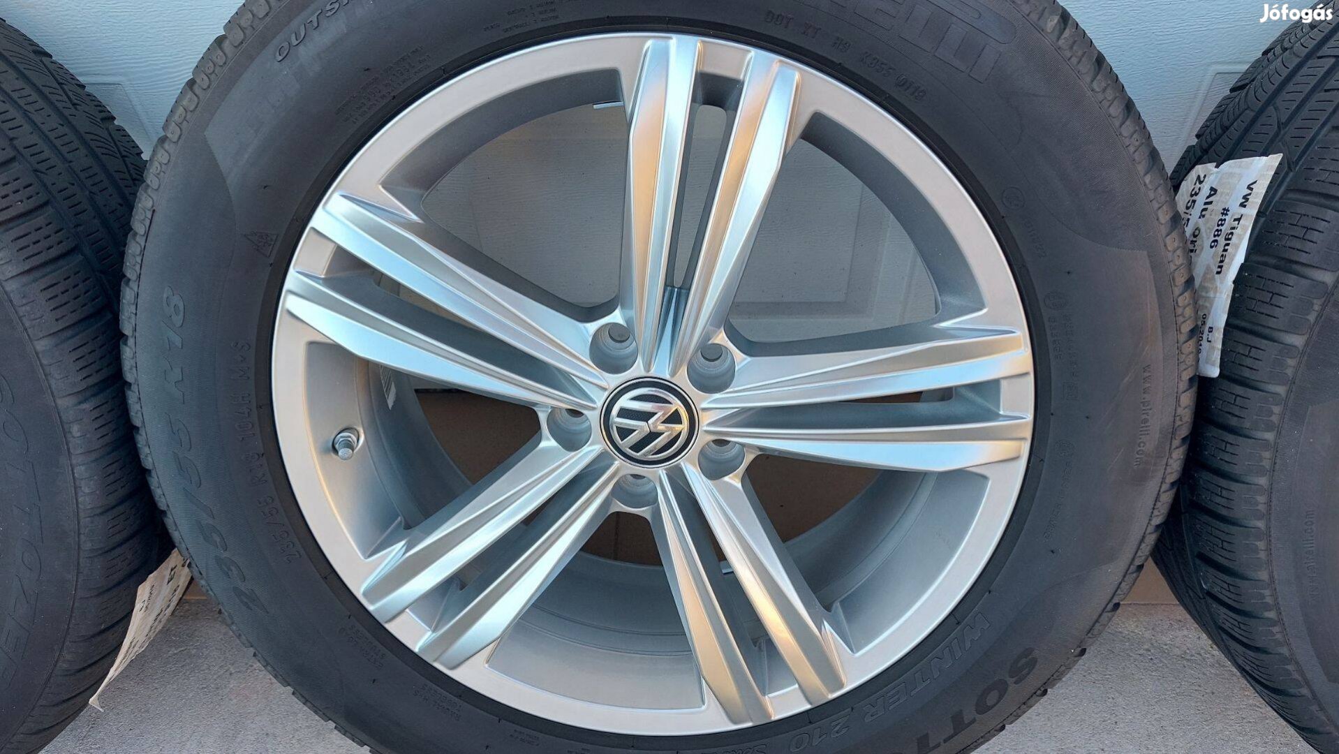 Óóó 2 Gyári VW Tiguán II. 5NA /Sebring/18" alufelni,Téligumi