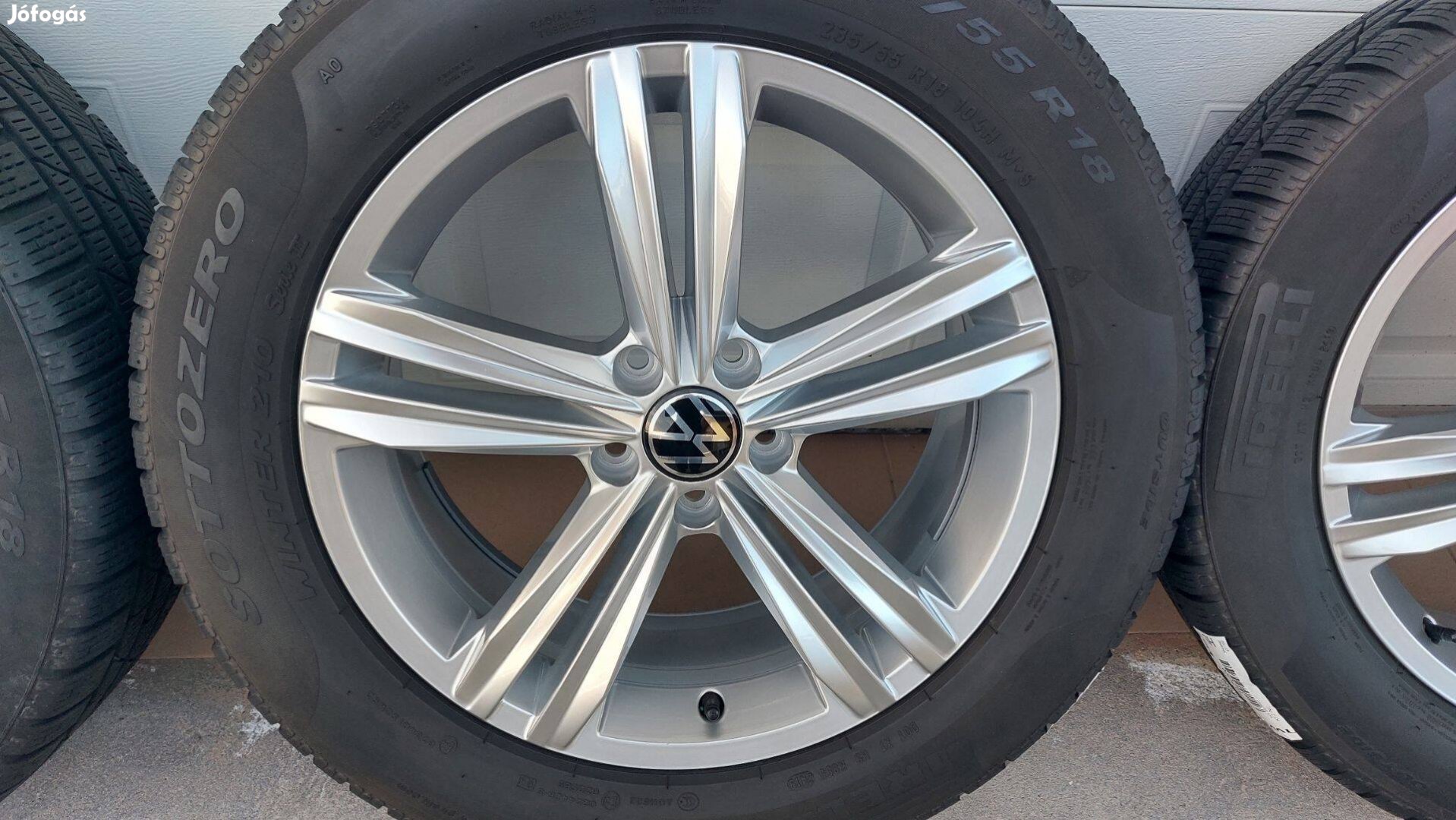 Óóó 3,Gyári, VW Tiguán II 5NA Sebring 18" alufelni,Téligumi