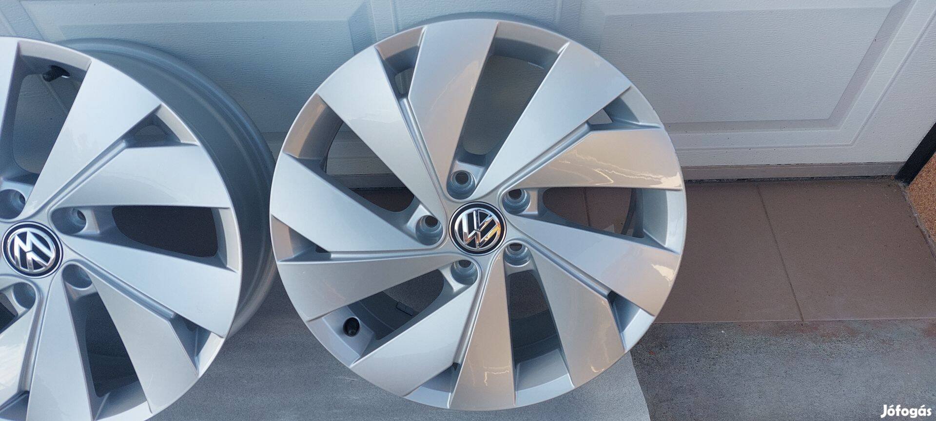 Óóó Eladó,Gyári 17" VW Golf VIII. /Belmont/ alufelni 5x112