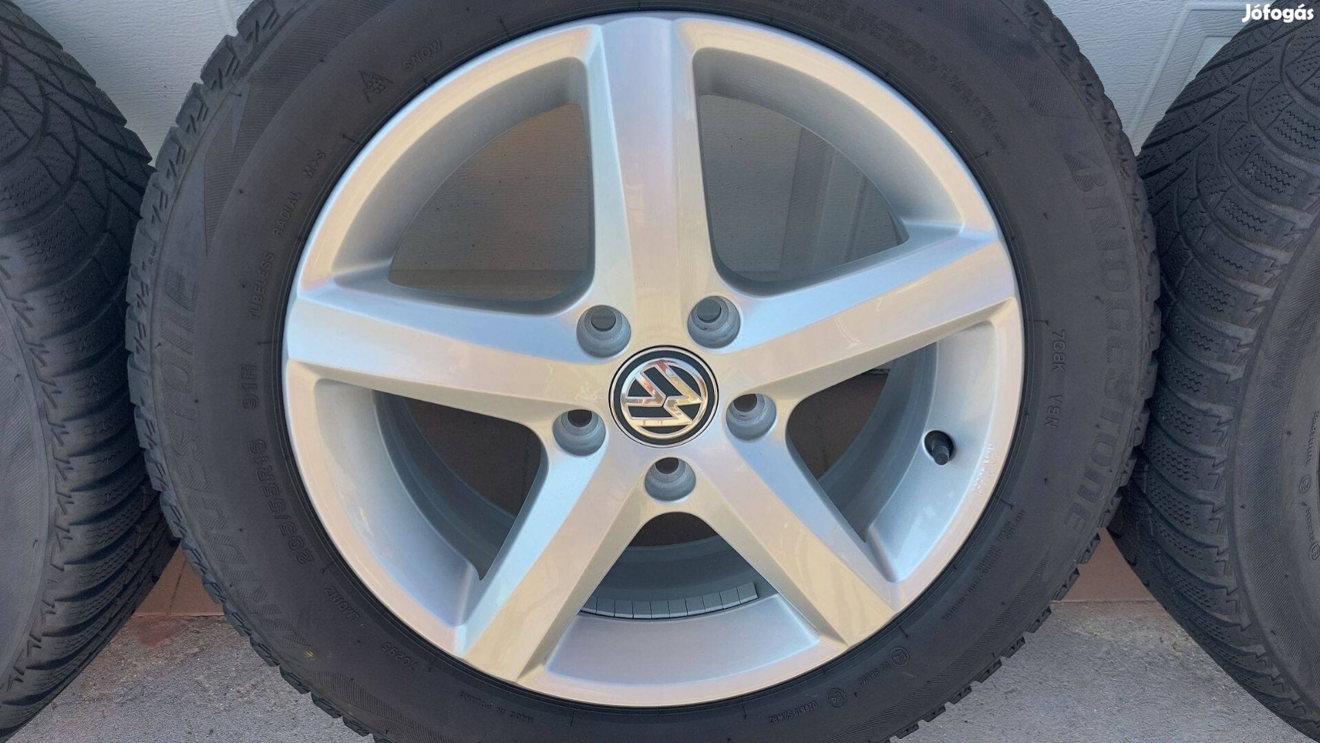 Óóó Eladó,Gyári, 16" VW Golf 7. /Aspen/ alufelni Téli gumikkal