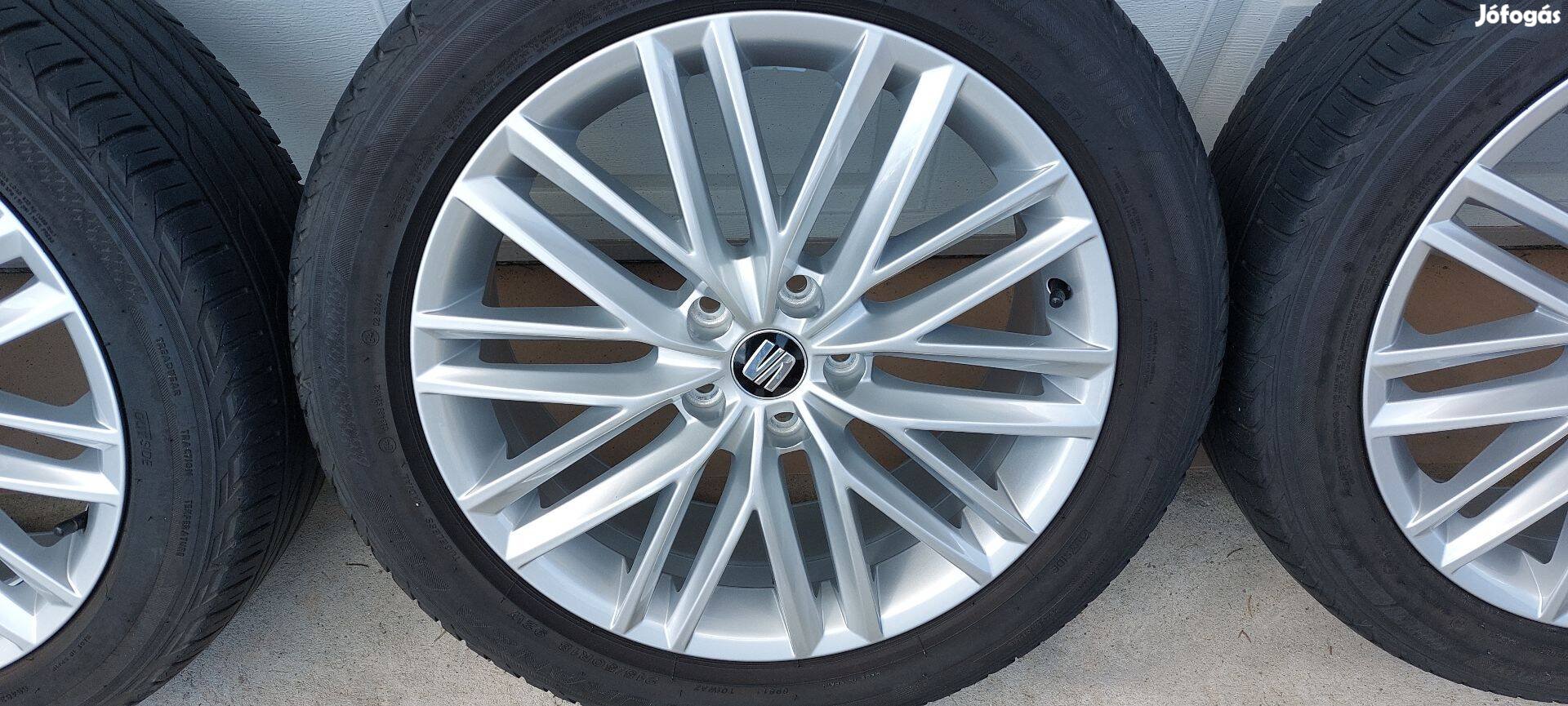 Óóó Gyári, Seat Ateca 18 alufelni , 5x112 nyári gumikkal