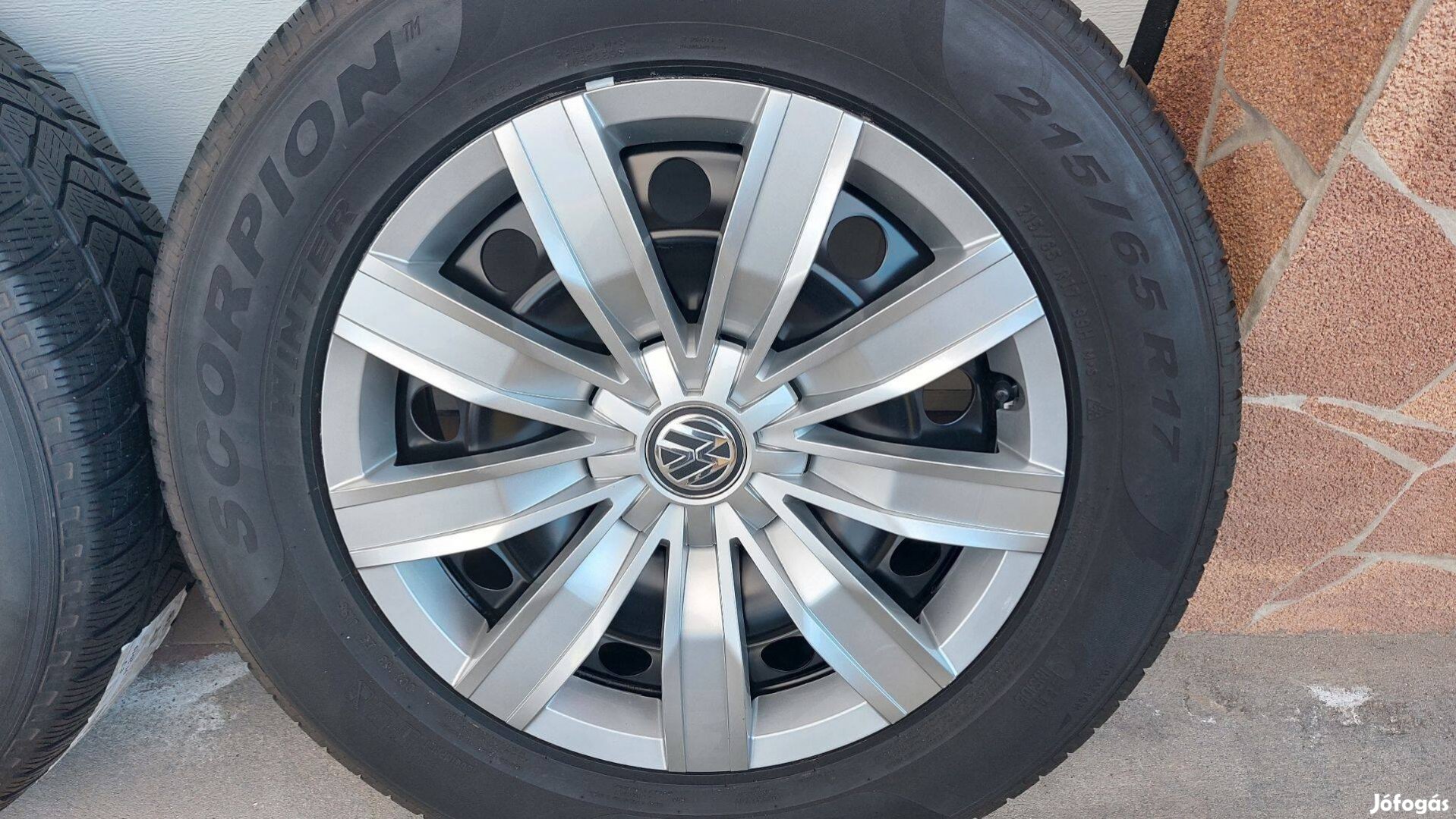 Óóó Gyári, VW Tiguán II. 5NA 17" lemezfelni 5x112 téli gumikkal
