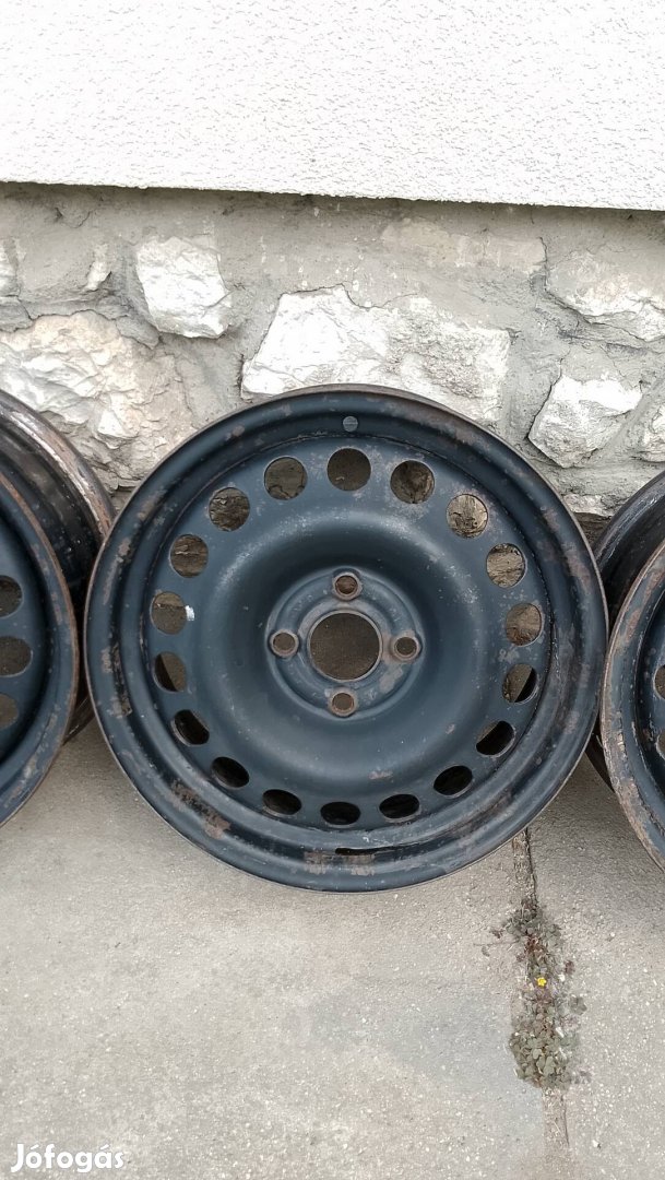 Opel 15"Lemezfelni garnitúra