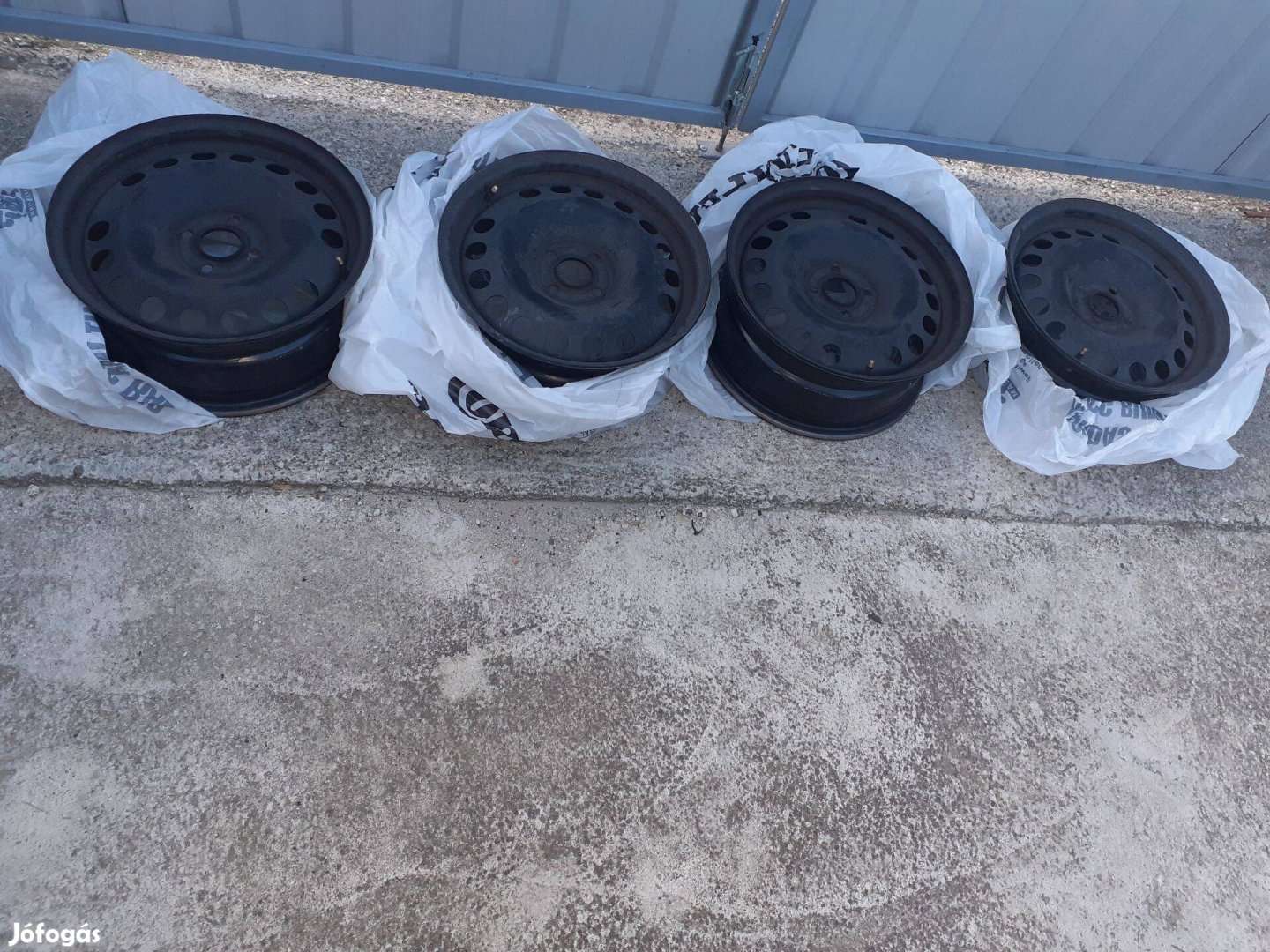 Opel 16" gyári lemezfelni garnitúra,, 4x100, et37