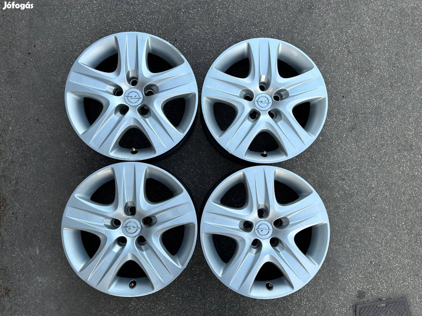 Opel 16-os aluhatású lemezfelni eladó!