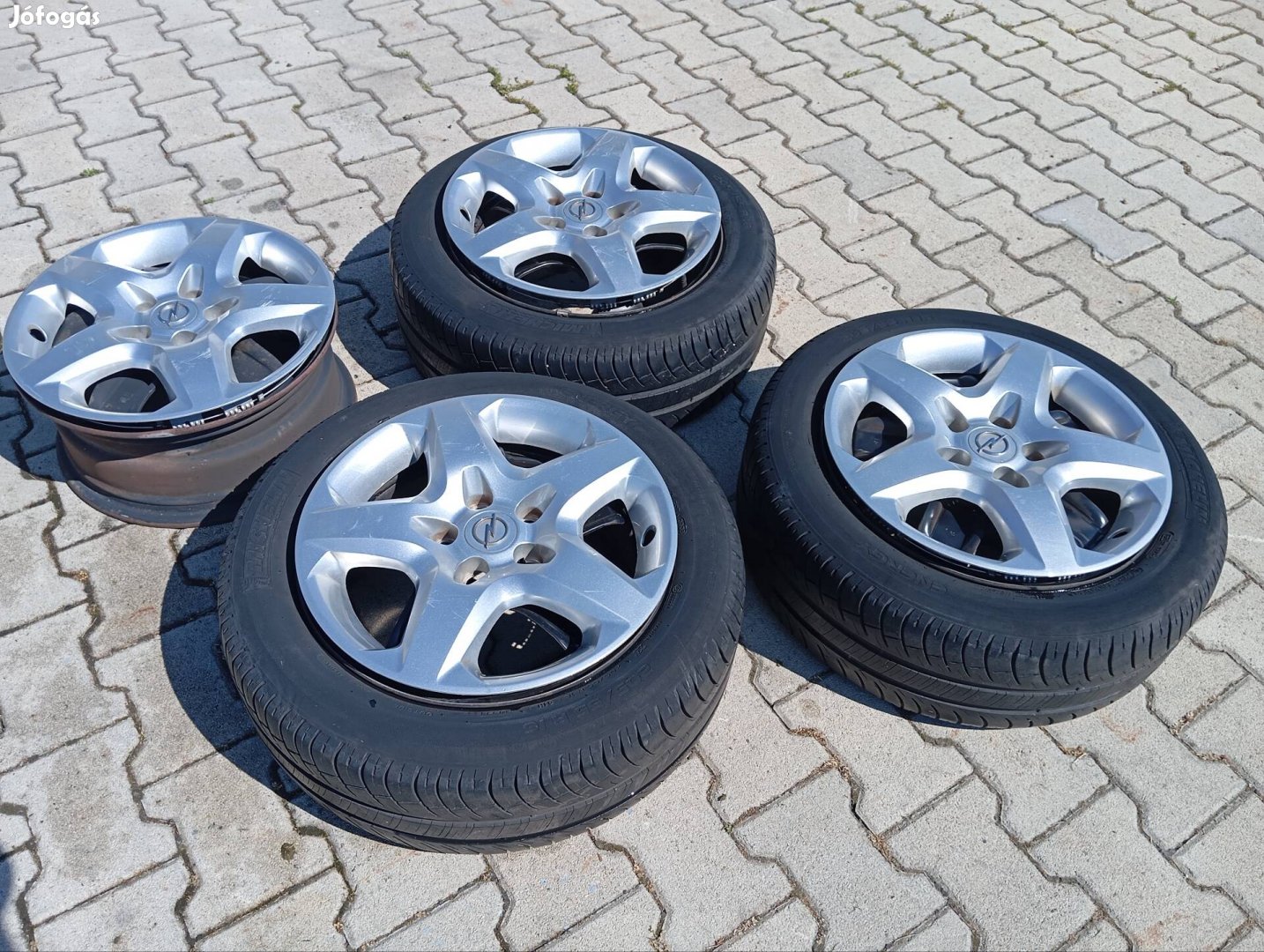 Opel 16-os struktúr felni szett