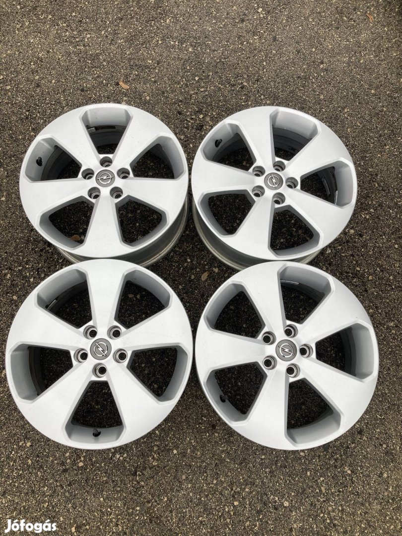 Opel 17 col 5x105 gyári szenzoros alufelni