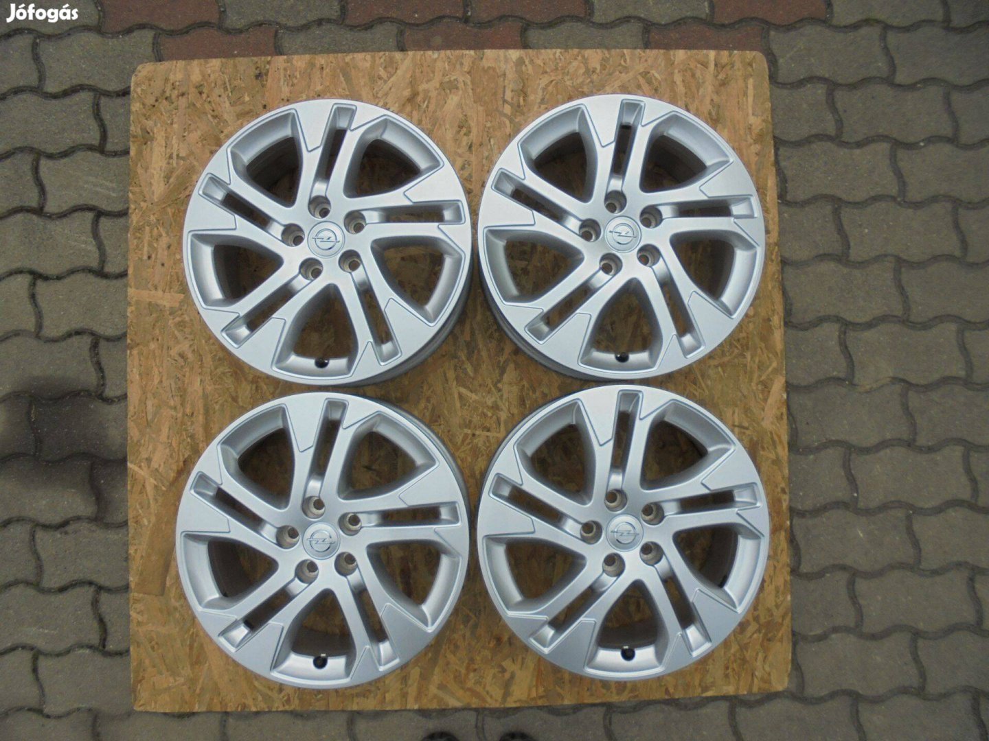 Opel 17-es alufelni mint az új eladó