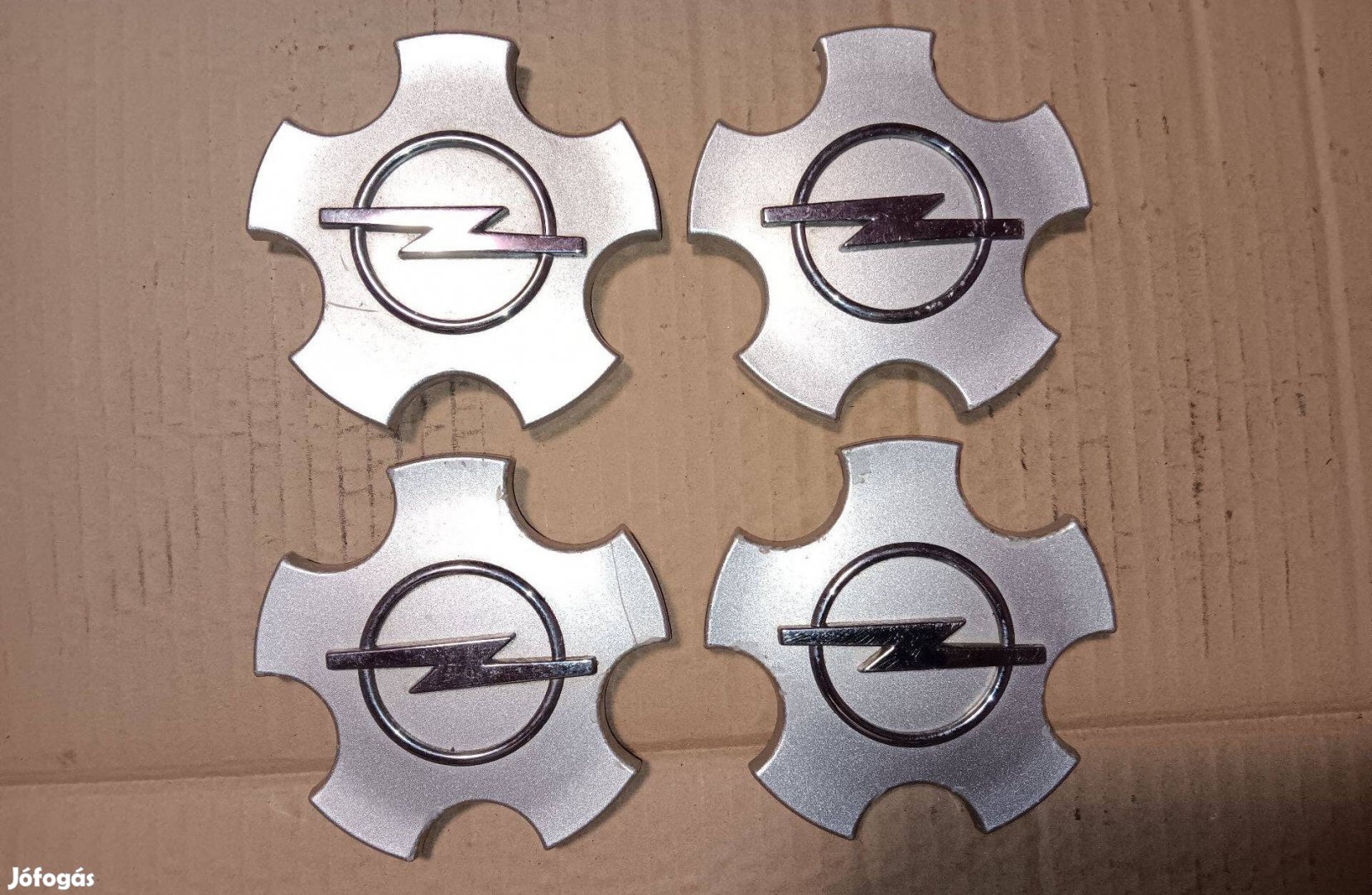 Opel 5 csavaros gyári felnikupak felni közép