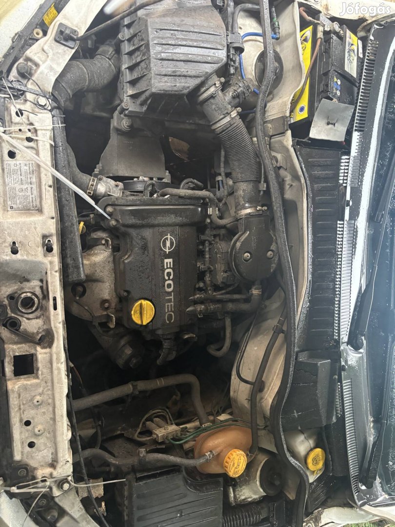 Opel Agila , Corsa  1.0 benzin Z10XE motor elado