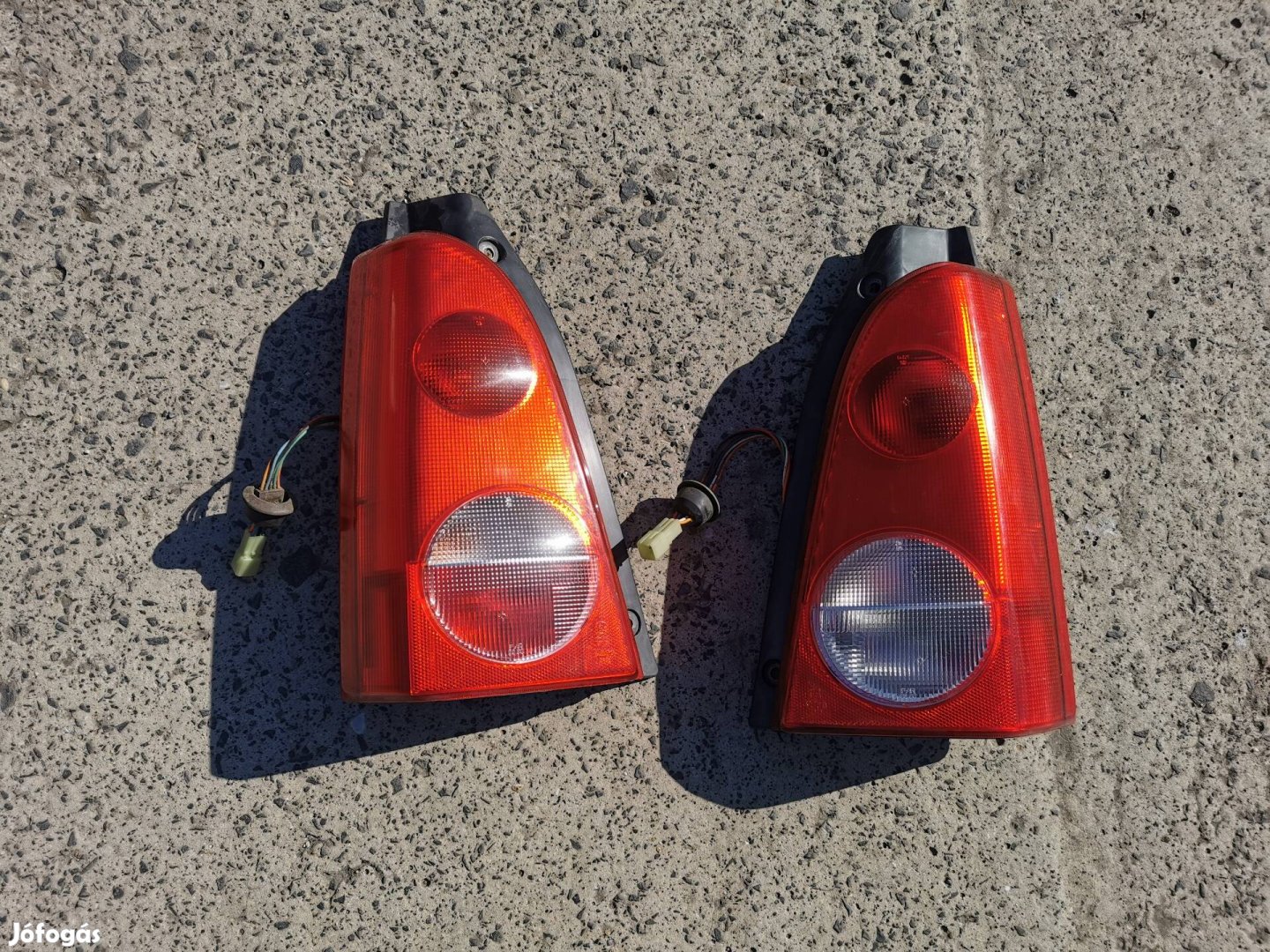 Opel Agila hátsó lámpa 