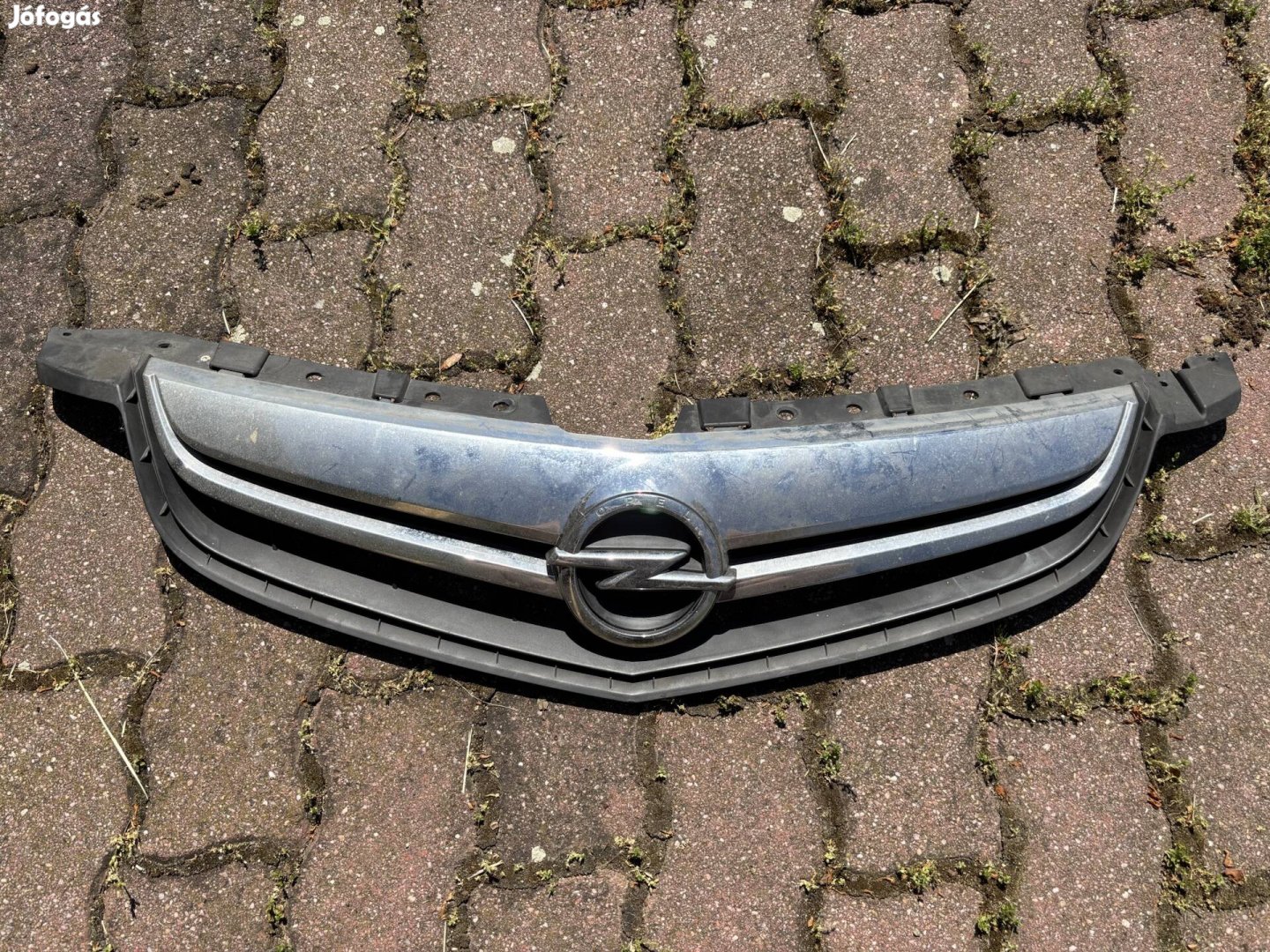 Opel Ampera hűtőrács